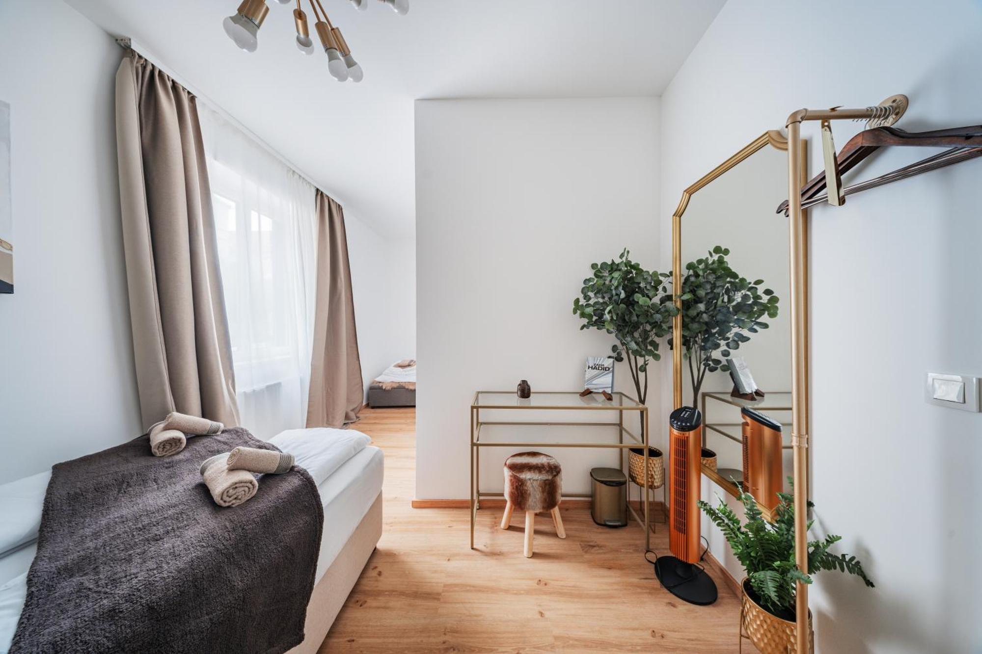 The Peak By Home1 Innsbruck Bagian luar foto